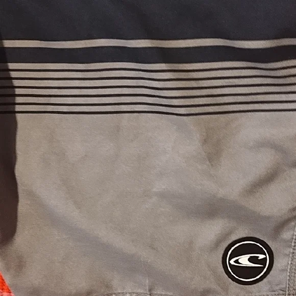 O'Neill Blue and Gray Board Shorts VGC Size 30". - Picture 4 of 7